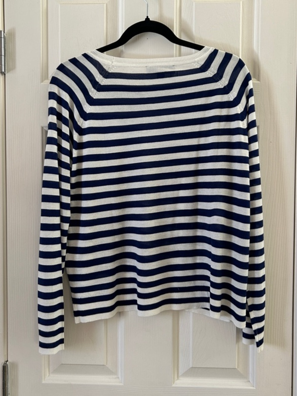 Zara Navy and White Striped Long-Sleeve Crewneck Silky Soft Tissue Knit Sweater - Picture 6 of 9